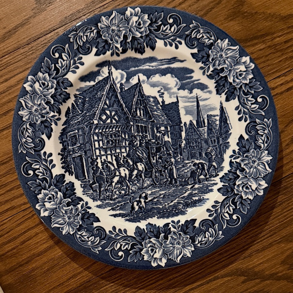 English Ironstone Blue and White Floral Dinner Plate